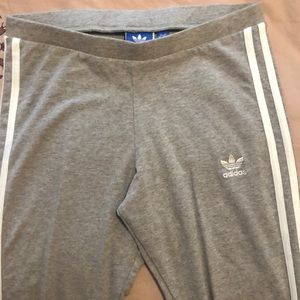 Small gray Adidas leggings! Like new!!